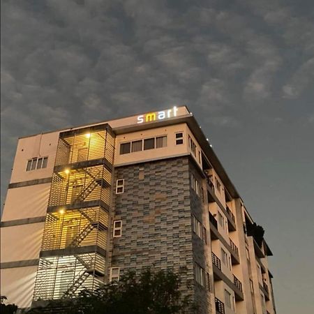 Smart Condominium Bldg, Cagayan De Oro City Exterior foto